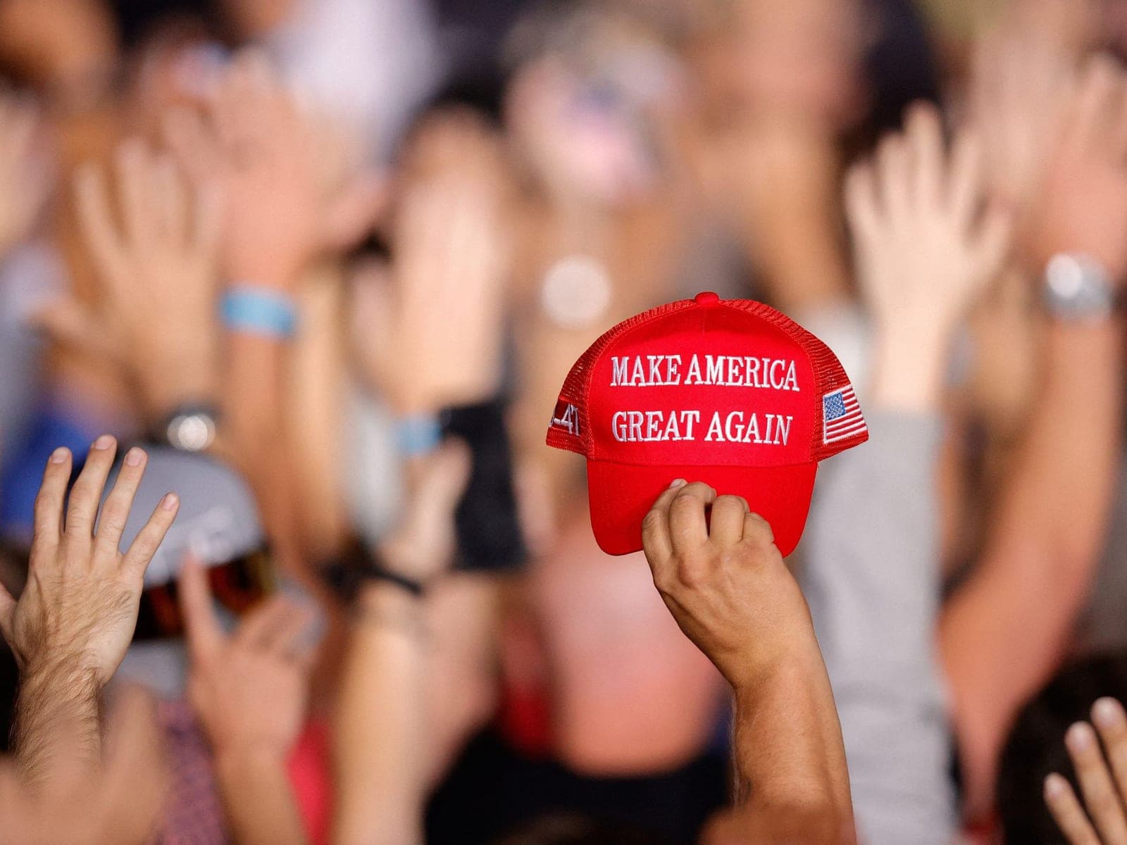 Trump voters spill why they're ditching Republicans: 'Washington is full of criminals'