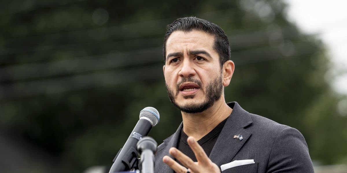 'We Could Have Chosen Peace': Abdul El-Sayed Schools Fox News Host on Iran War