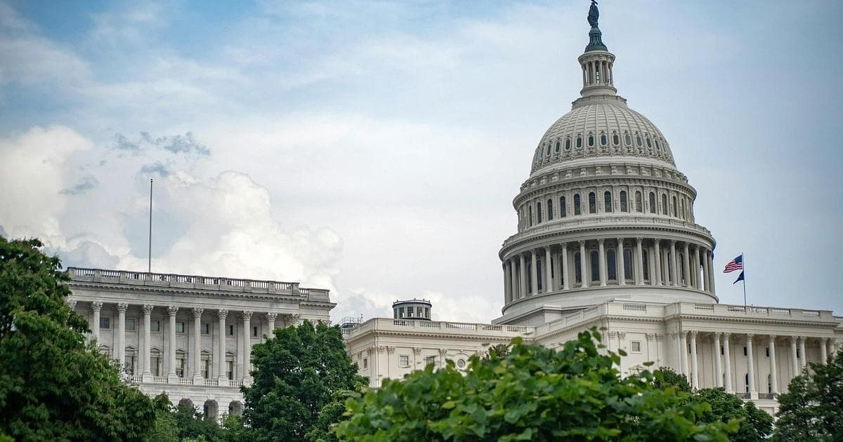 Expulsion votes for two members of Congress could happen next week, Luna says