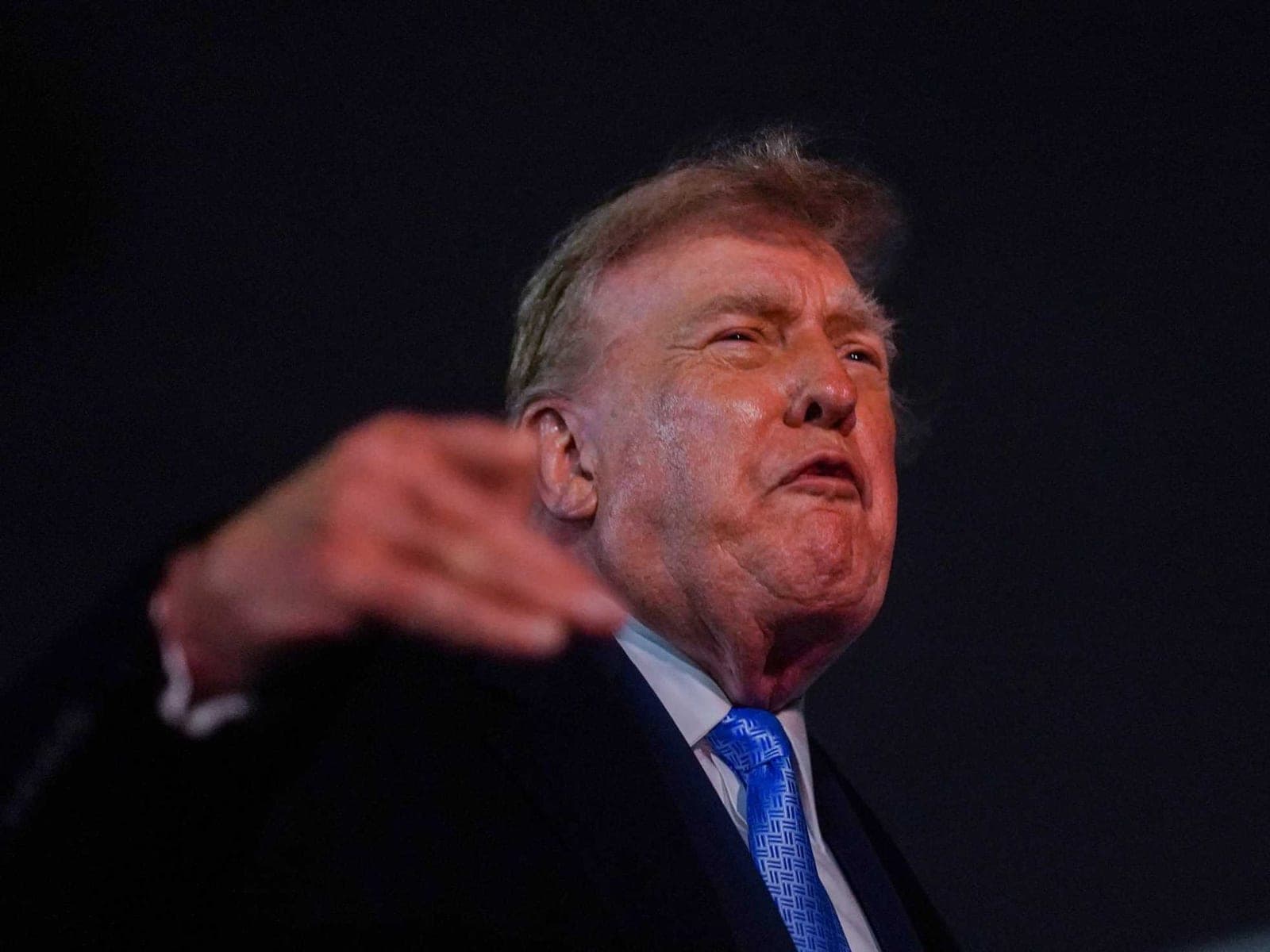 Disbelief as Trump doxxes major GOP ally in 'pointless fight' just before midterms