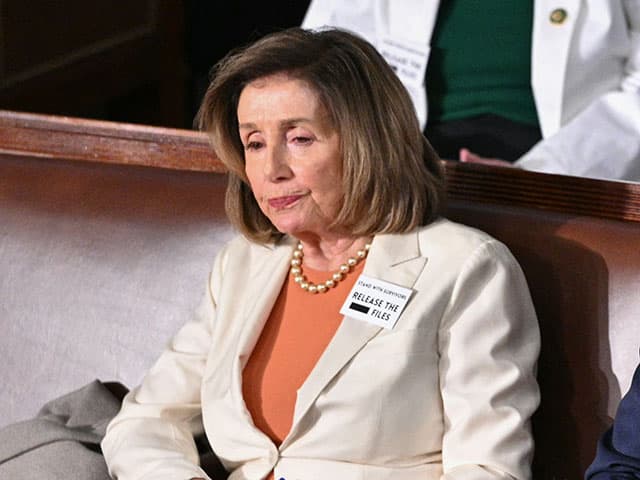 Trump Dings Pelosi While Calling for Ban on Congressional Stock Trading
