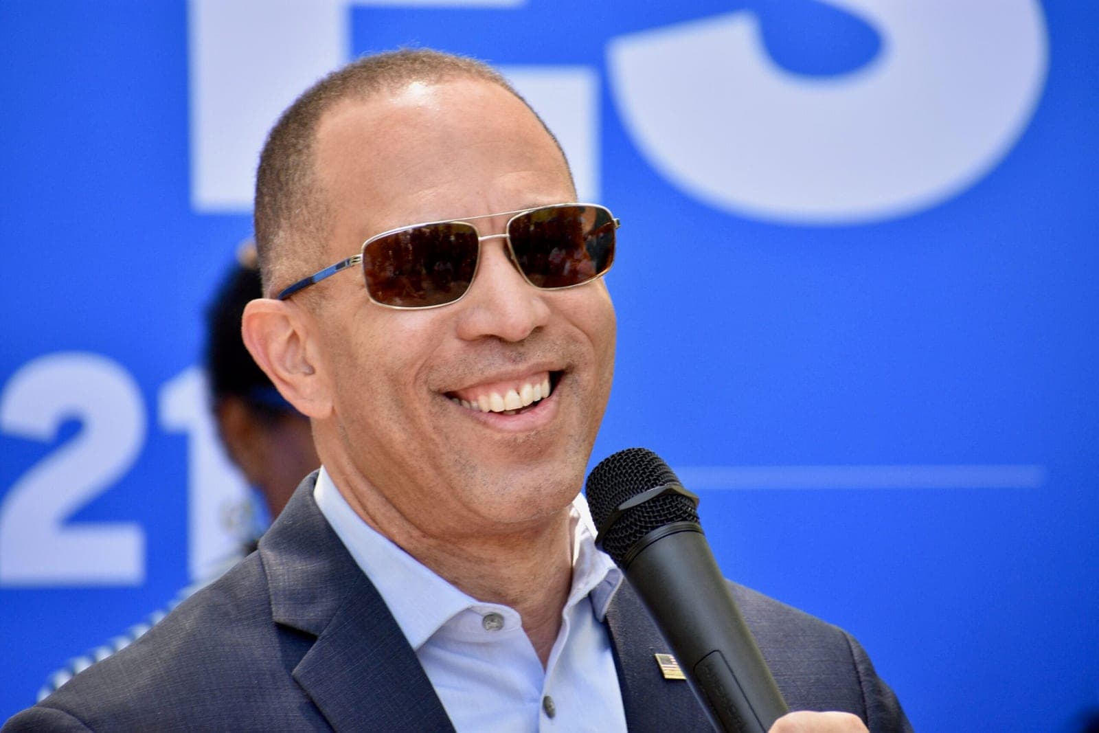 Heavyweights hit the campaign trail this weekend for the redistricting campaigns