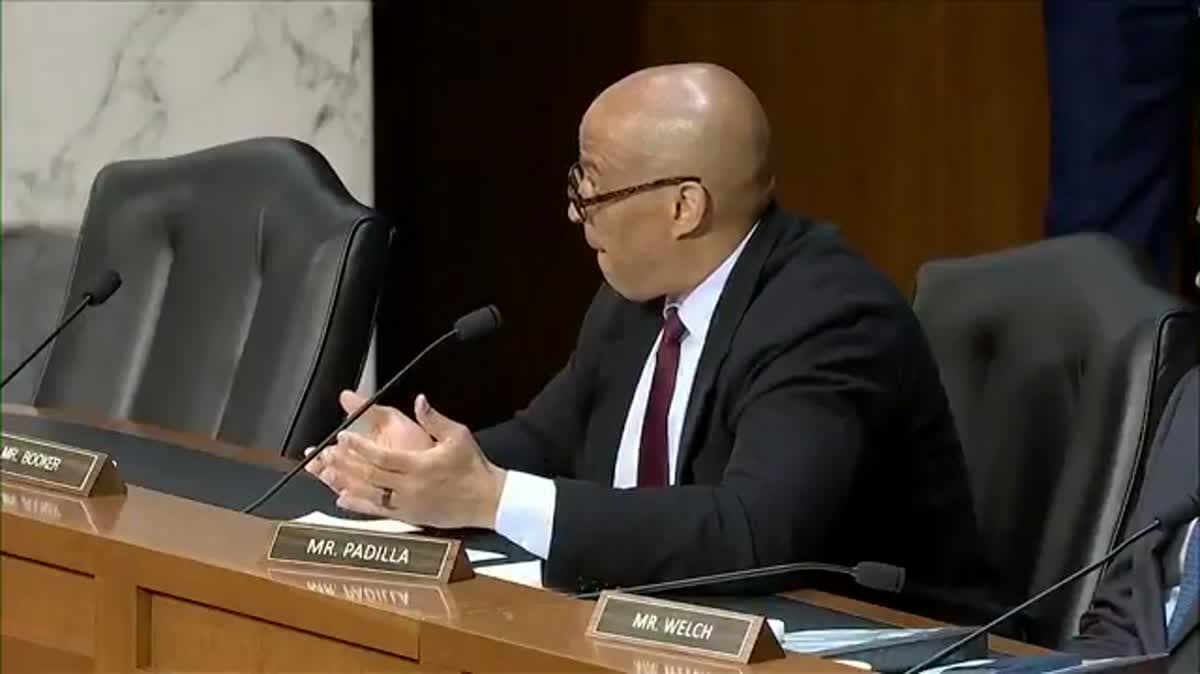 Cory Booker FLAMES Wannabe Frat Boy Kash Patel