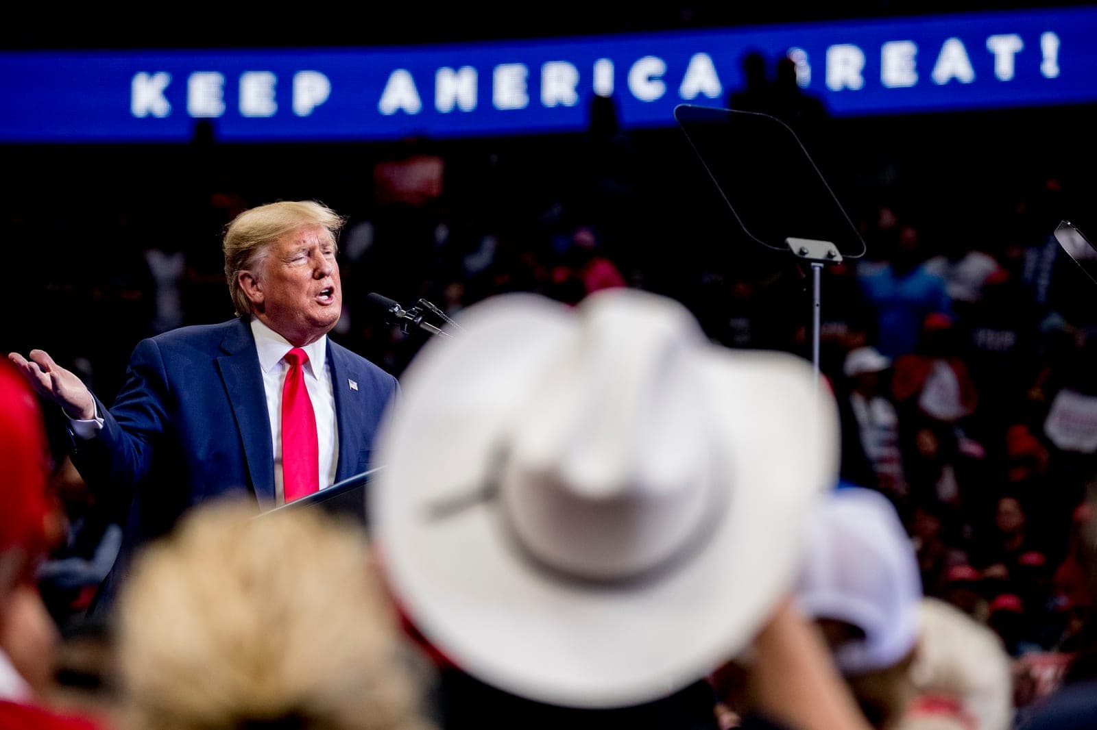 Trump plays Texas hold 'em with Senate endorsement