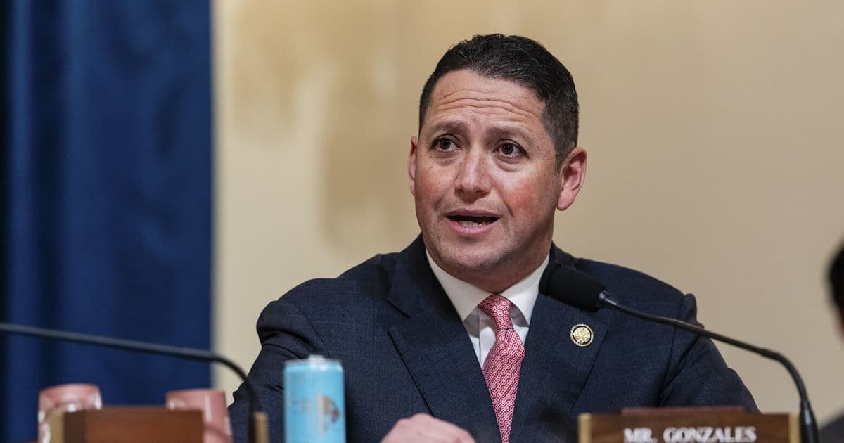 Texas representative is pressured to resign over messages to staff member