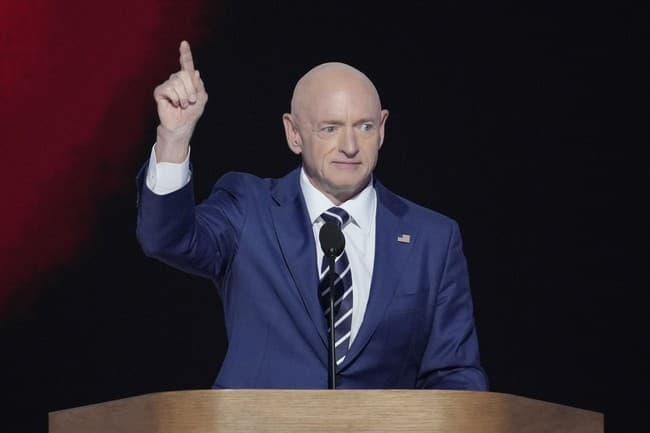Dem Mark Kelly Says 'Everyday American' Left Handwritten Note on Plane Seat While He Was in the Can