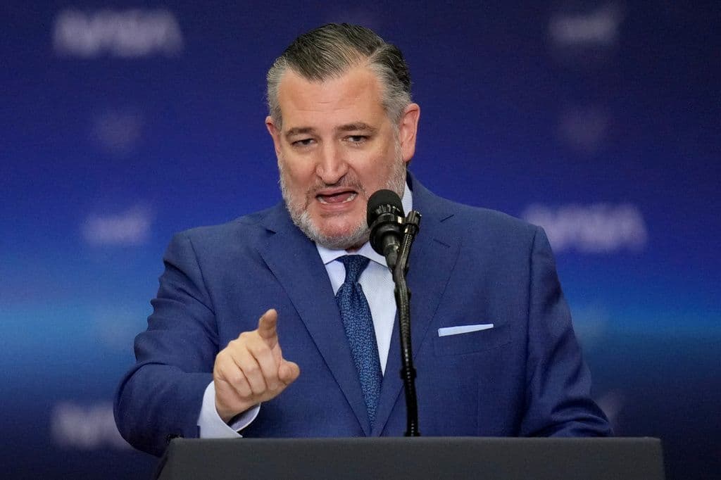 Ted Cruz's 2028 plans met with tepid response at RNC convention