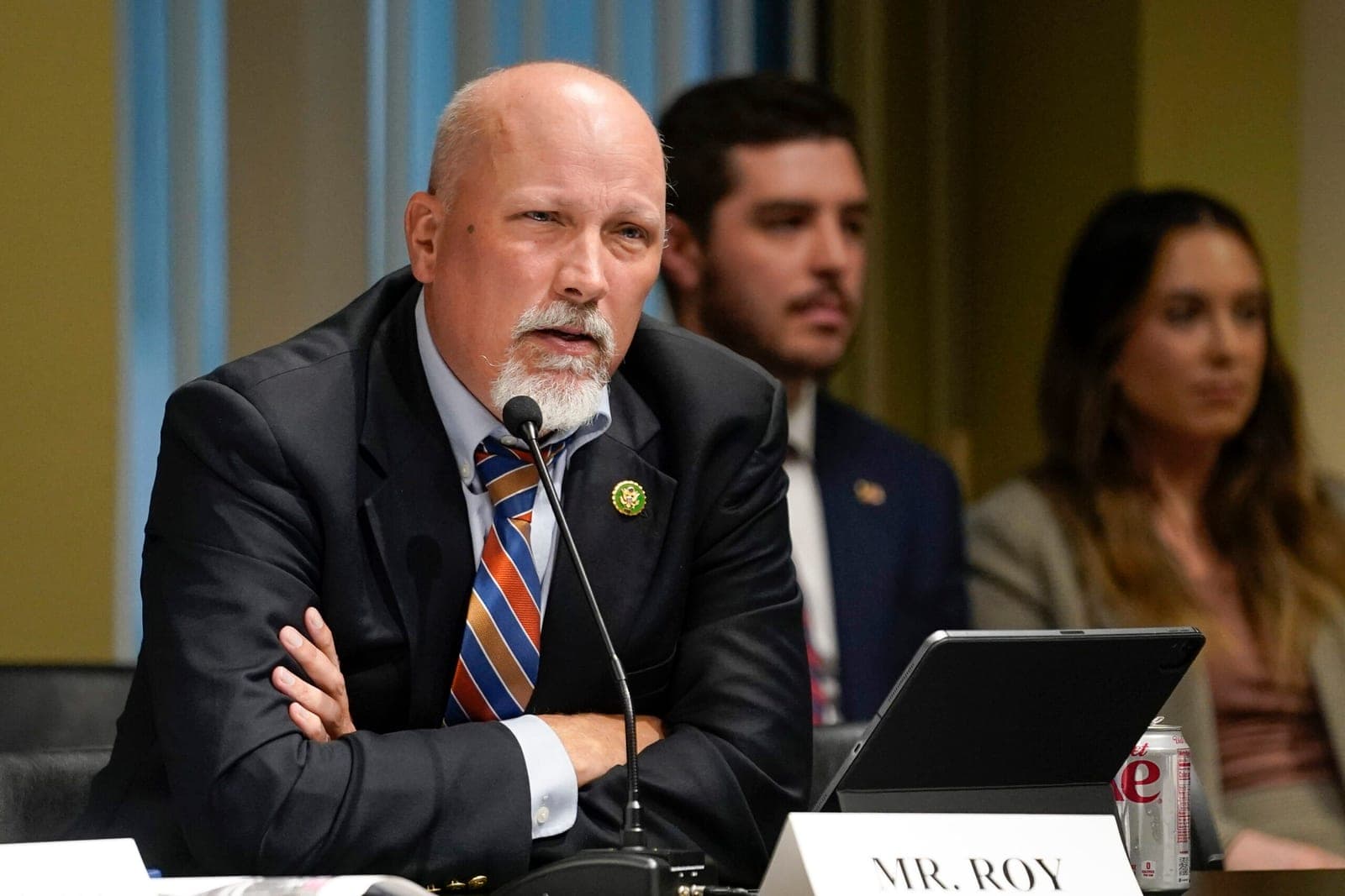 ‘Suggest Turning Around’: House Republican Jabs GOP Senate Leader Heading for the Airport