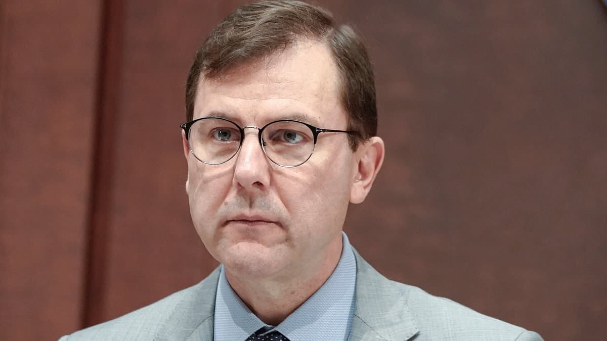 Congressman 'missing' for over 80 days spikes Republican anxiety as Navy pilot Democrat shakes up majority-making race