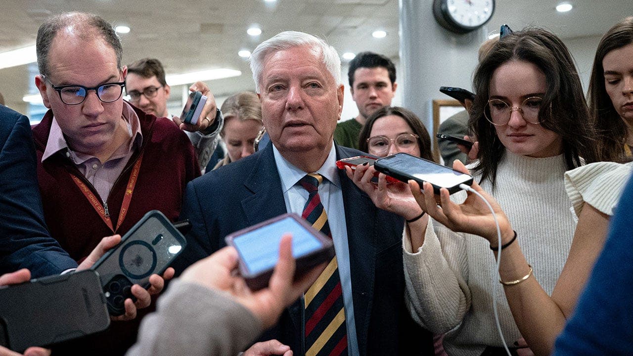 Lindsey Graham blocks Trump-backed deal as shutdown looms, calls it a 'bad deal'