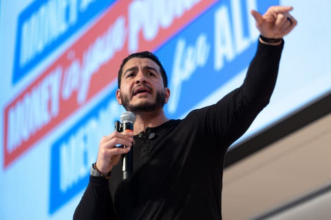 Why Republicans Should Be Very Pleased With the Dem Primary in Michigan