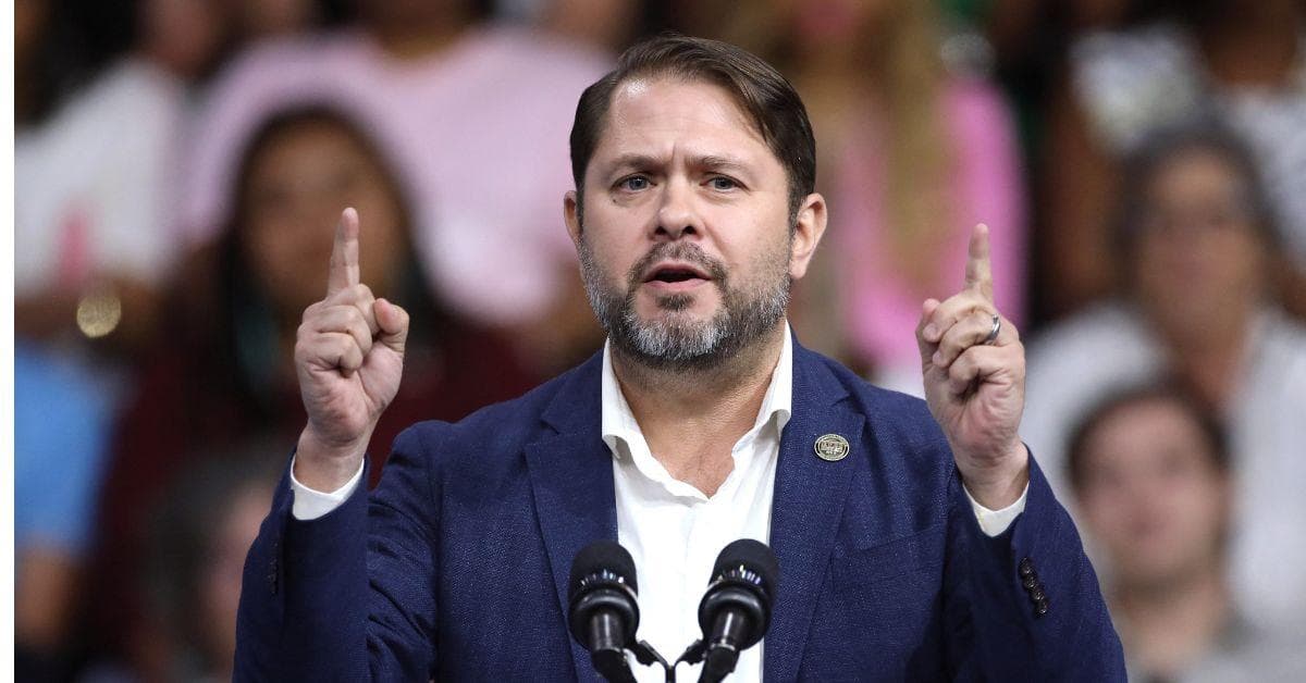 Democrat Senator Whines Party Doesn't Allow 'Women to Be Hot'