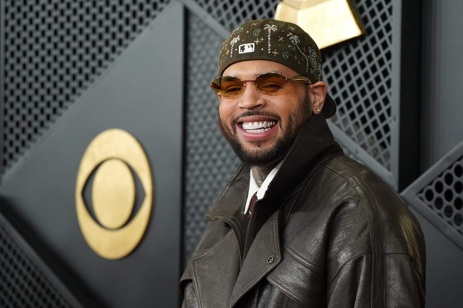 Jasmine Crockett presents Chris Brown and Usher with congressional recognition