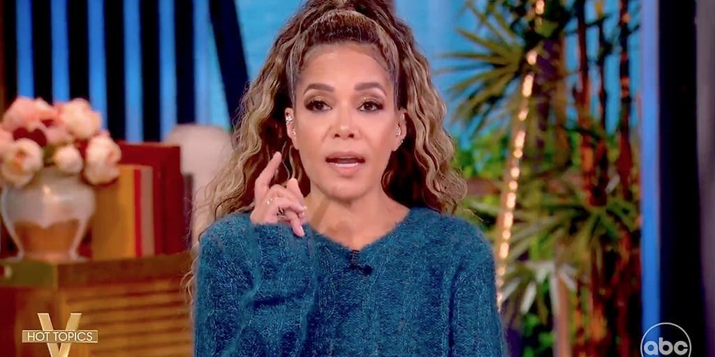 'The View' co-host predicts Texas will 'go blue' as polls show Talarico leading Paxton