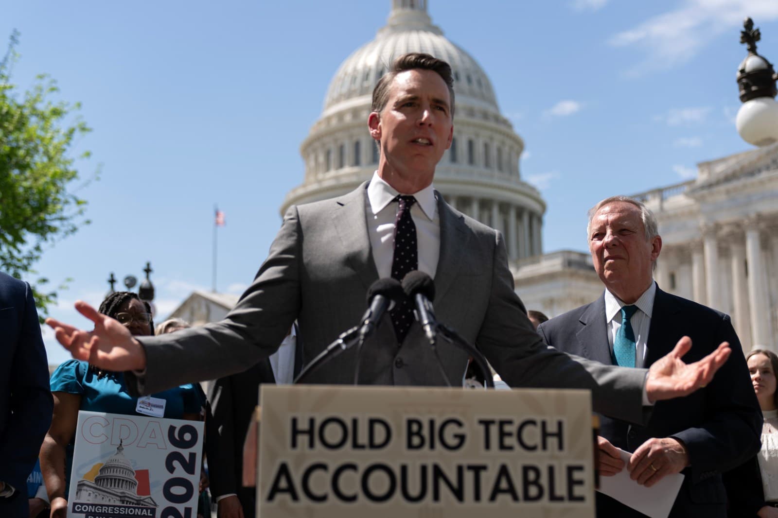 Crypto Clarity Act Fails in Senate: List of Republicans Voting With Democrats
