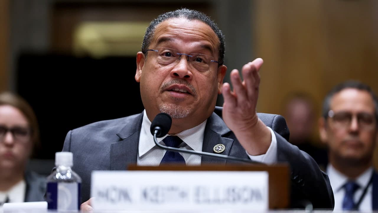 Sen. Hawley tells Minnesota AG Ellison 'you ought to be indicted'