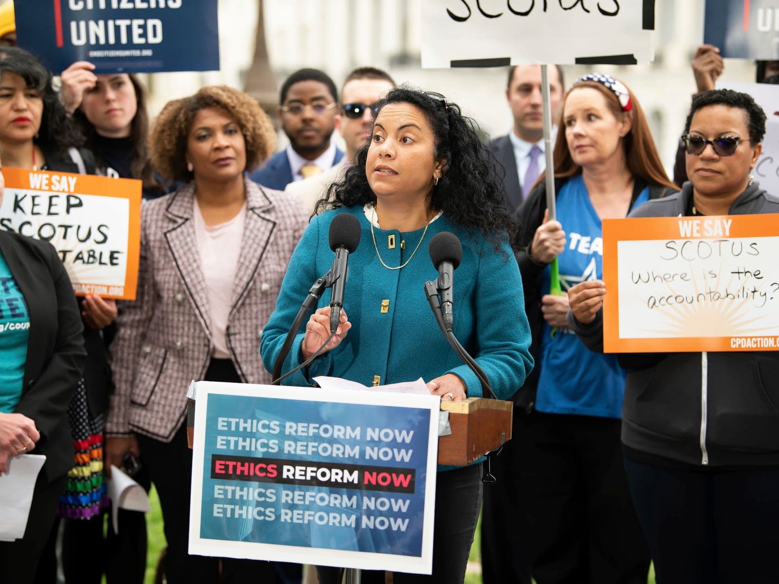 New Jersey's special Democratic primary too early to call