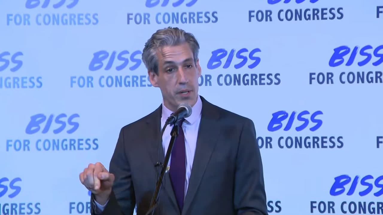 Jewish progressive wins Illinois primary, blasts AIPAC