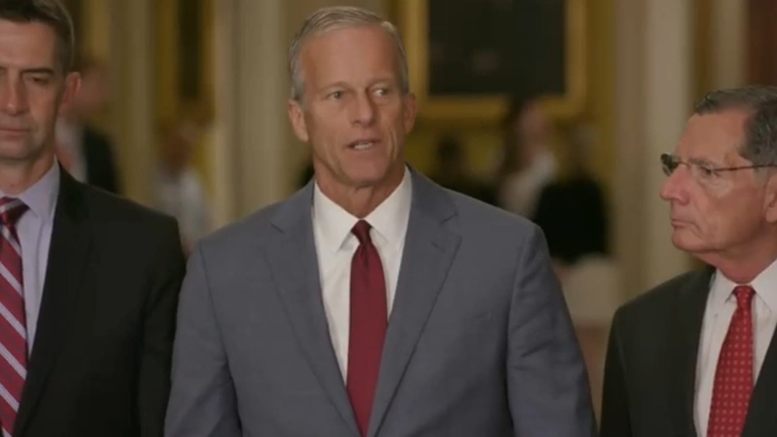 Trump Freezes Out John Thune While Maintaining Contact With Mike Johnson as GOP Fears Midterm Fallout