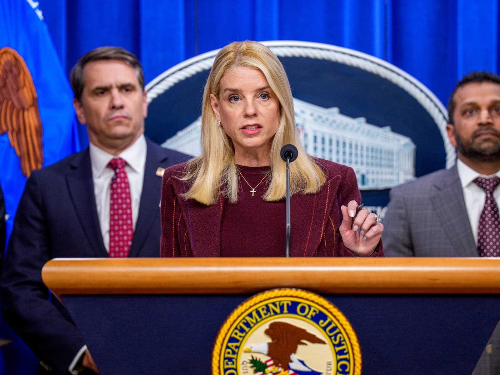 Lawmakers threaten Attorney General Bondi with contempt over incomplete Epstein files