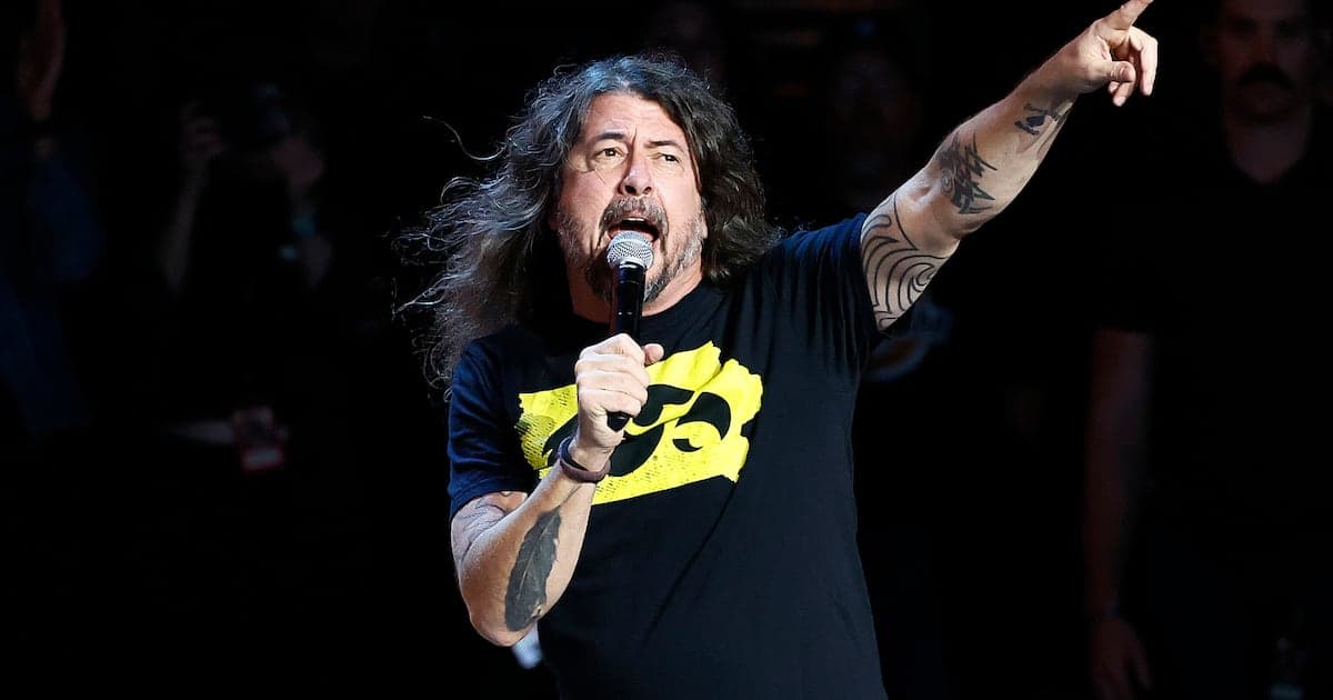 Rocker Publicly Trolls MAGA Senator Over Humiliating Self-Own