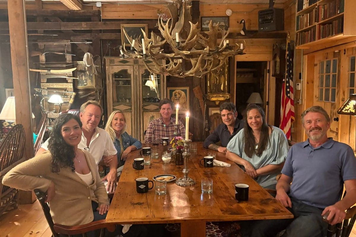 MTG and Tucker Carlson announce new 'movement' in photo packed with MAGA renegades