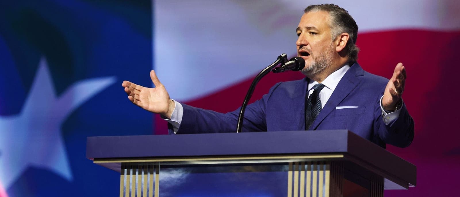 Ted Cruz Booed Mercilessly By College Football Crowd