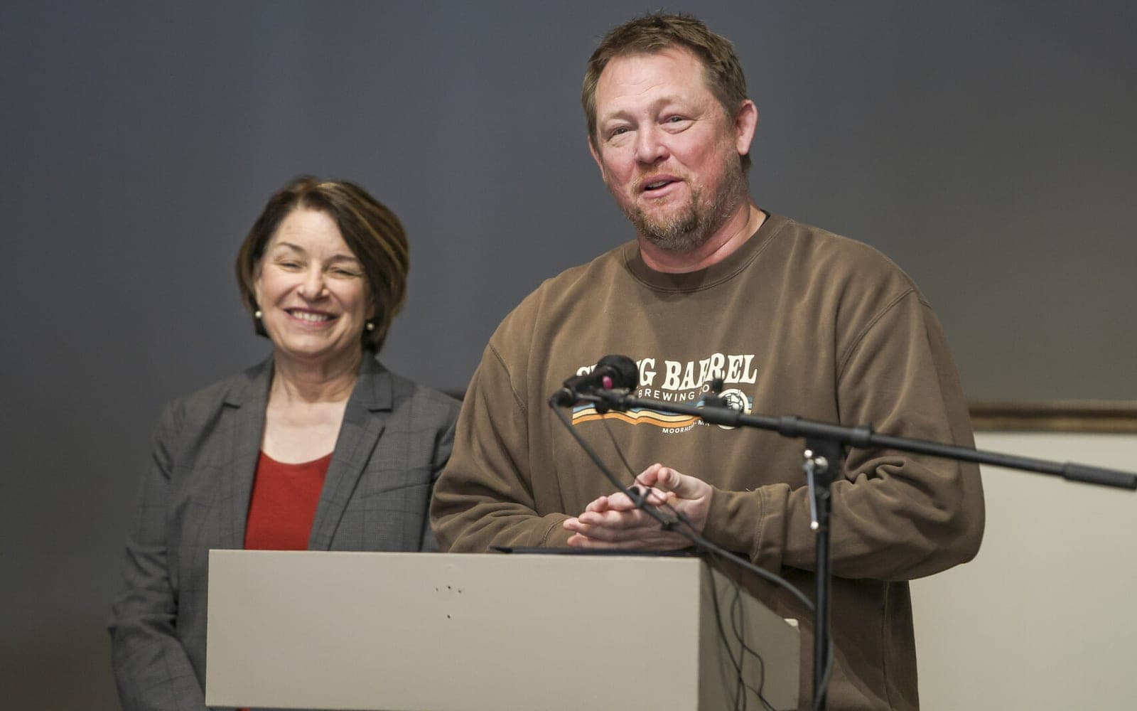 Klobuchar updates on efforts to end Canada tariffs
