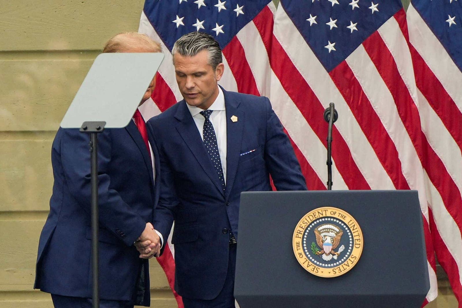 US Senate Democrats open door to Hegseth impeachment push - middle-east-online.com