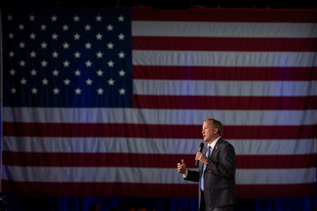 Ken Paxton Emerges as Favorite at CPAC in Texas Senate Race