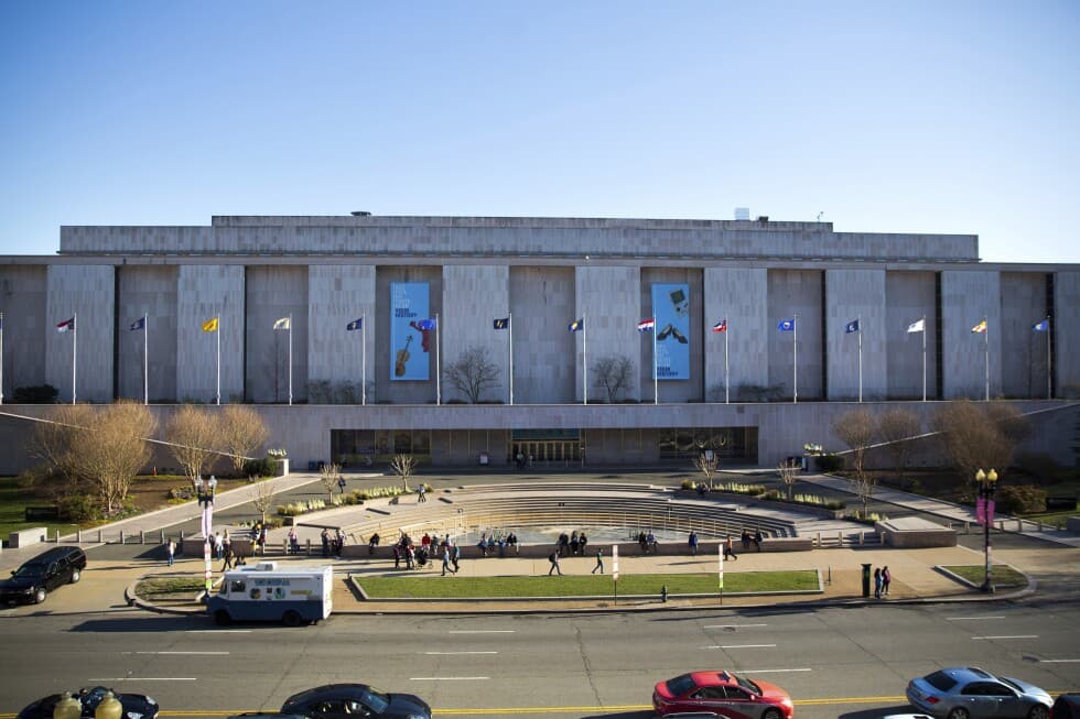 The Smithsonian removes a Trump impeachment reference from an exhibit but says it's temporary - AP News