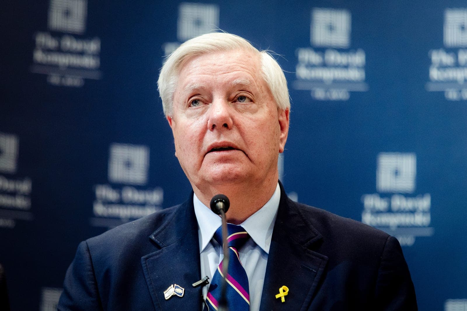 Trump Says FBI Wasting Time If It Probes Conspiracy Theories About Graham's Death