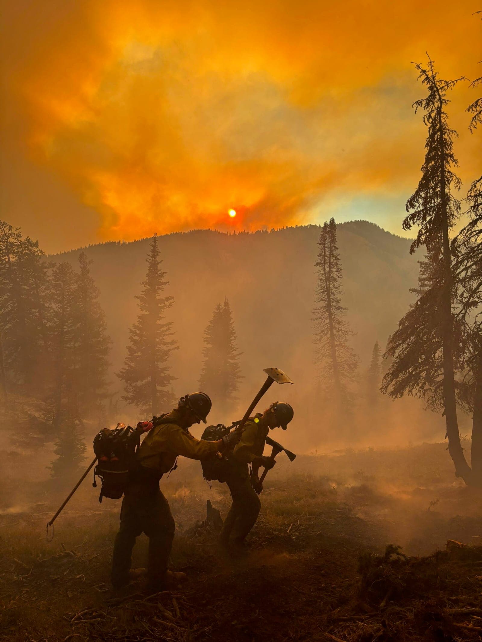Oregon’s Merkley, Utah’s Curtis propose extending military death benefits to fallen firefighters