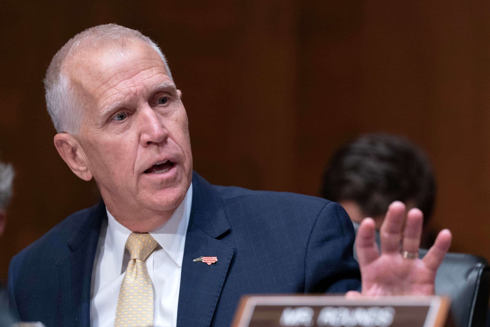 Sen. Thom Tillis says he's ready to confirm Warsh as Fed chair after DOJ drops probe on Powell