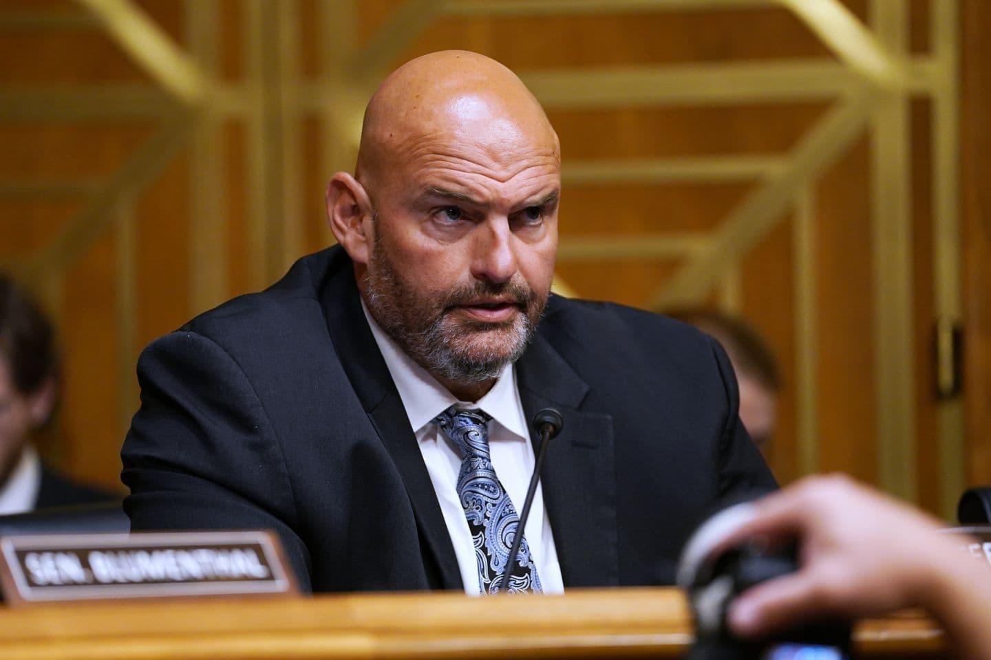 Democratic Sen. Fetterman mistakenly dubs himself a 'lifelong Republican'