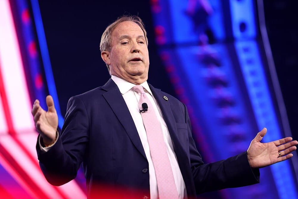 Republicans scrub their websites and pretend they always liked Ken Paxton