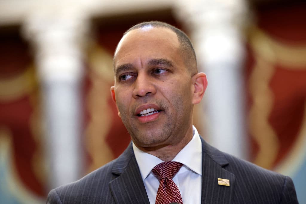 Hakeem Jeffries Refuses To Rule Out Trump Impeachment If Democrats Retake The House