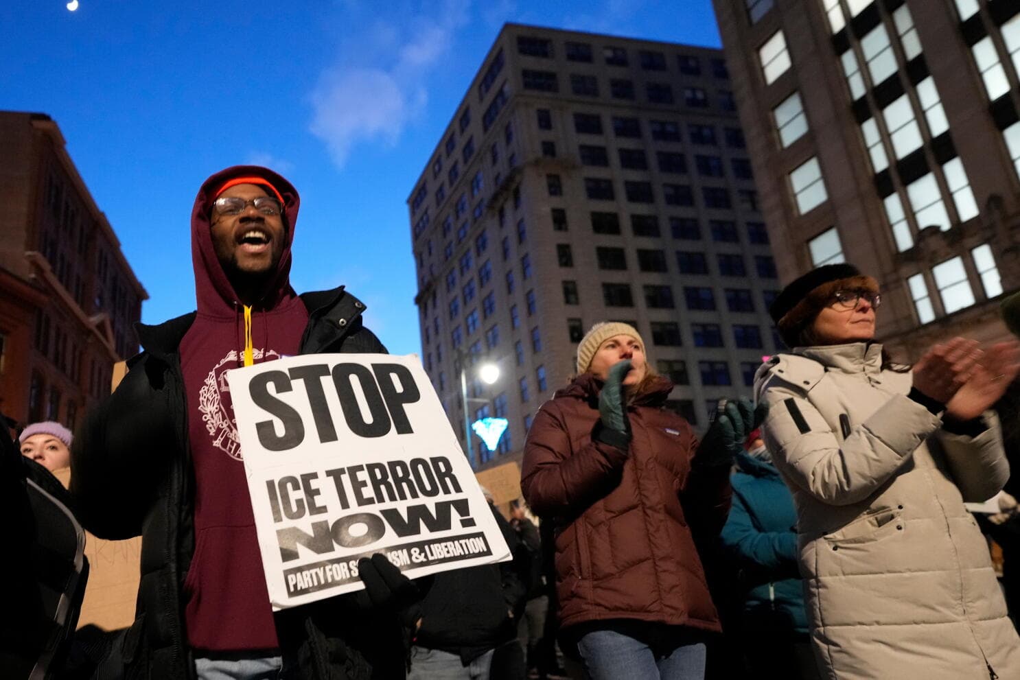 Sen. Susan Collins announces end to ICE large-scale operations in Maine after talks with Noem