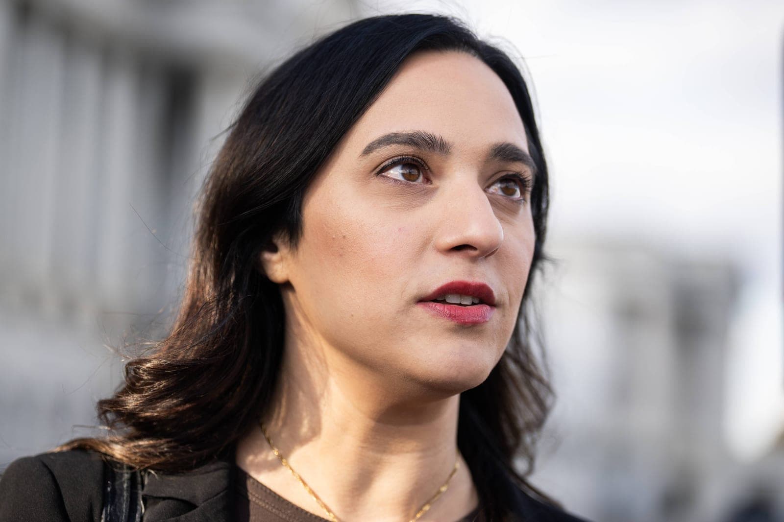 Democrats Report Overcrowding, Medical Neglect at Arizona ICE Facility After Unannounced Visit
