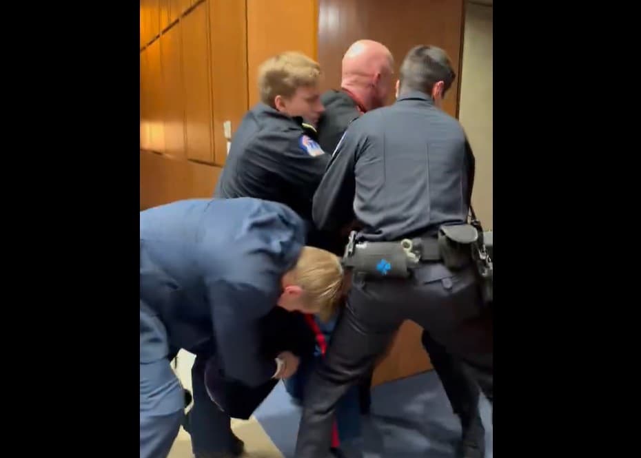 Tim Sheehy Helps Throw Ex-Marine Protestor Out of Hearing