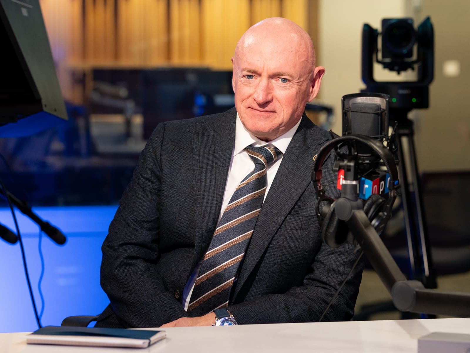 Sen. Mark Kelly: Trump and Hegseth don't 'understand the Constitution'
