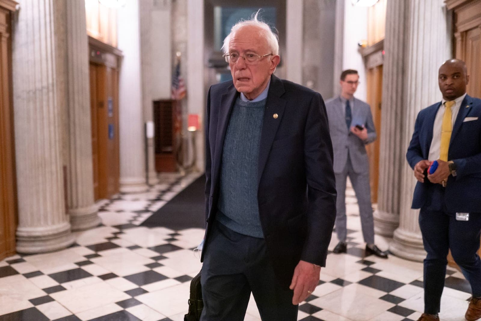 Bernie Sanders' AI warnings are being ignored in the Senate