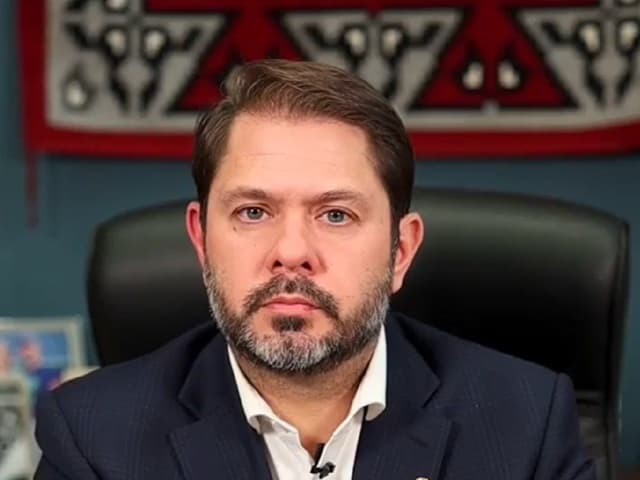 Gallego: 'Idiots' in Trump Administration Started a 'Dumb War' with Iran