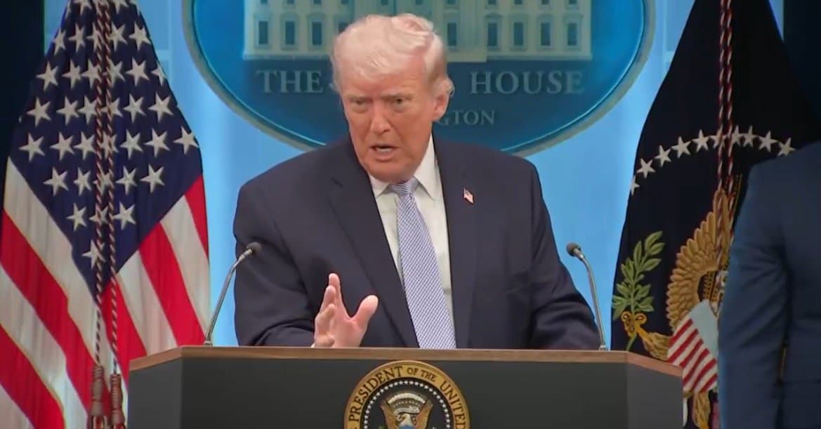 JUST IN: War Powers Resolution to Restrain Trump’s Action in Iran Once Again Fails in the Senate – One Republican Votes with Dems