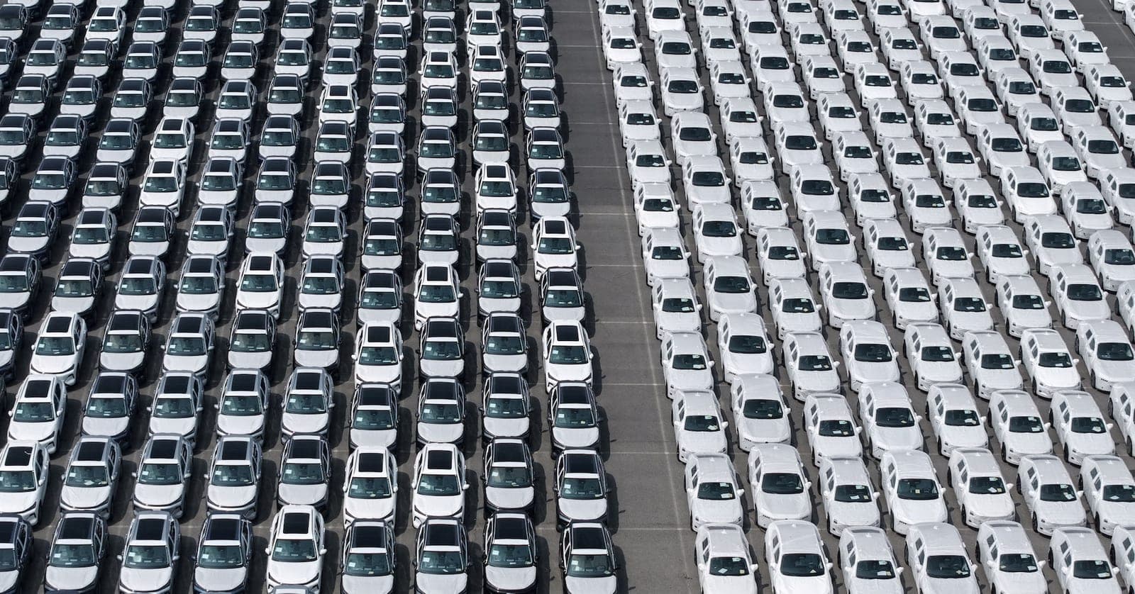 Senators will try to win approval of permanent Chinese car ban in November