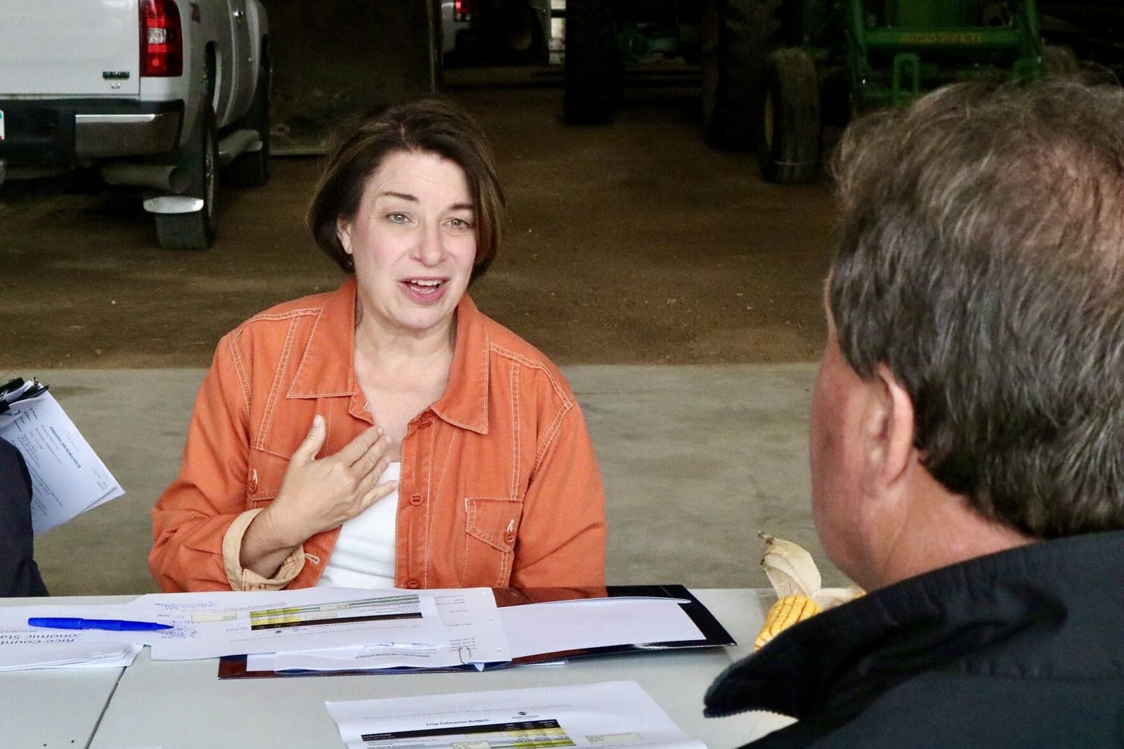 Amy Klobuchar announces bid for governor of Minnesota