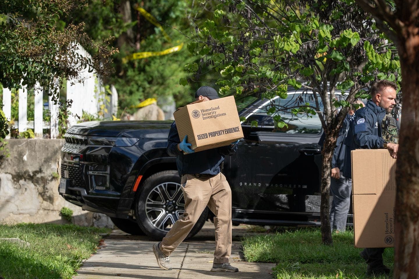 Feds raid Rep. Ilhan Omar's D.C. home in immigration probe