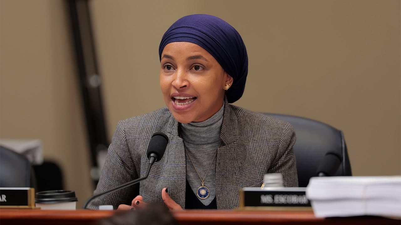 Ilhan Omar likens Stephen Miller's comments on migrants to Nazis describing Jews