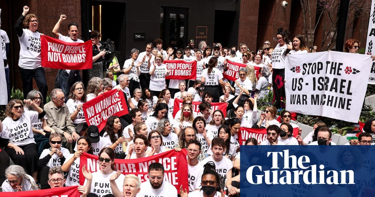 ‘Fund people, not bombs’: inside the US movement against war in Iran