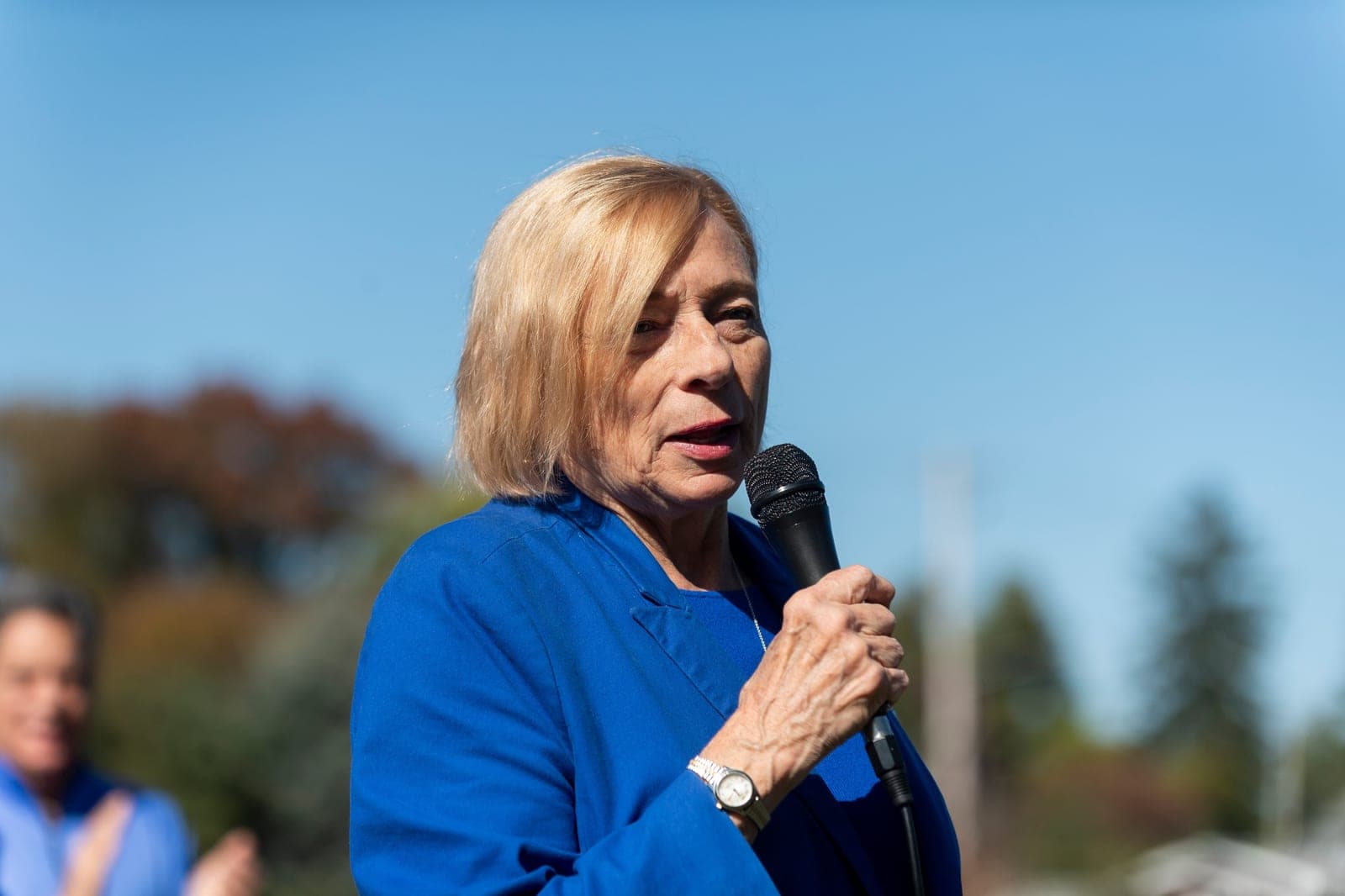 Maine gov. targets oyster farmer in Democratic Senate primary